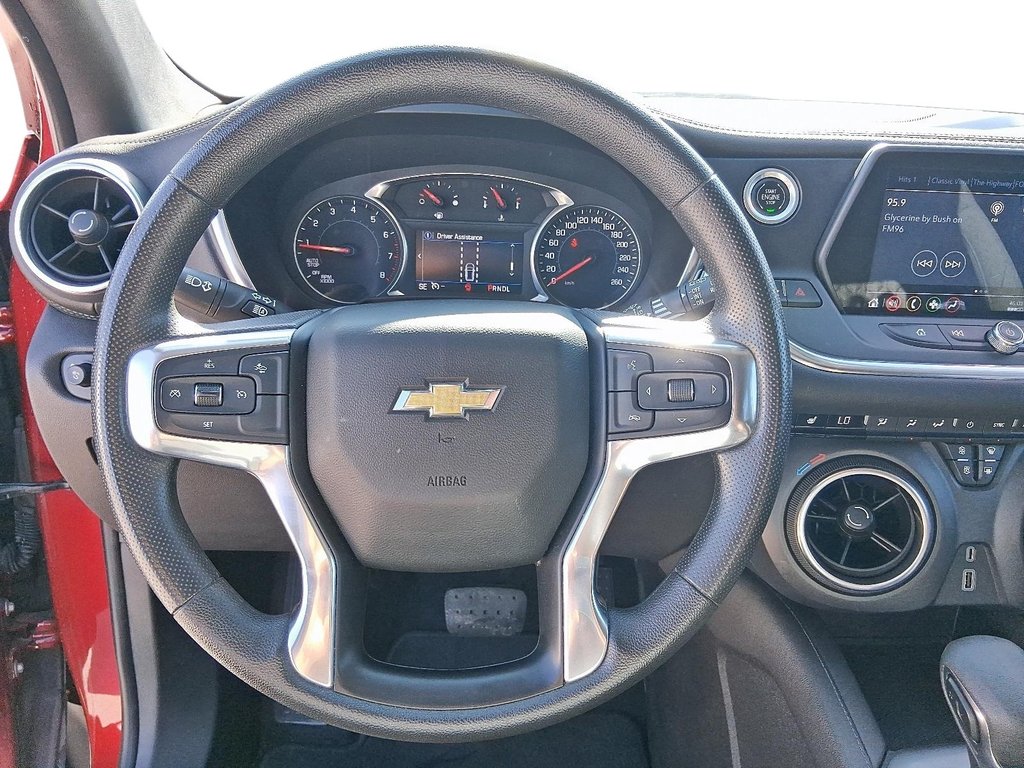 2022 Chevrolet Blazer LT AWD in Stratford, Ontario - 11 - w1024h768px