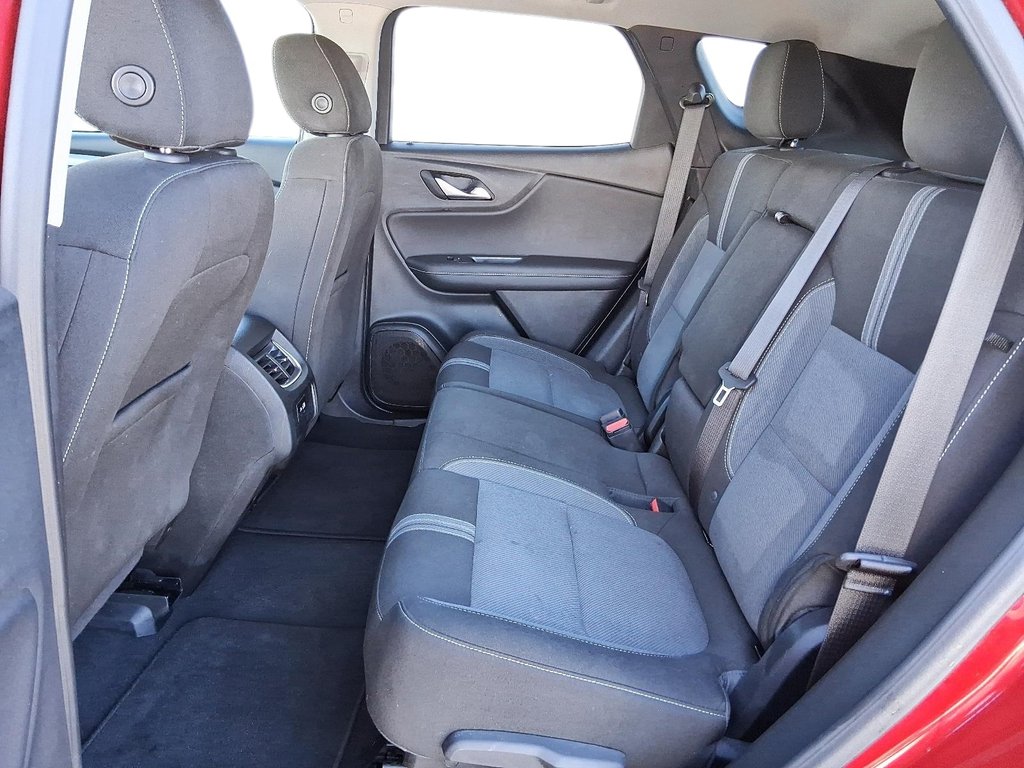 2023 Chevrolet Blazer LT AWD in Stratford, Ontario - 9 - w1024h768px