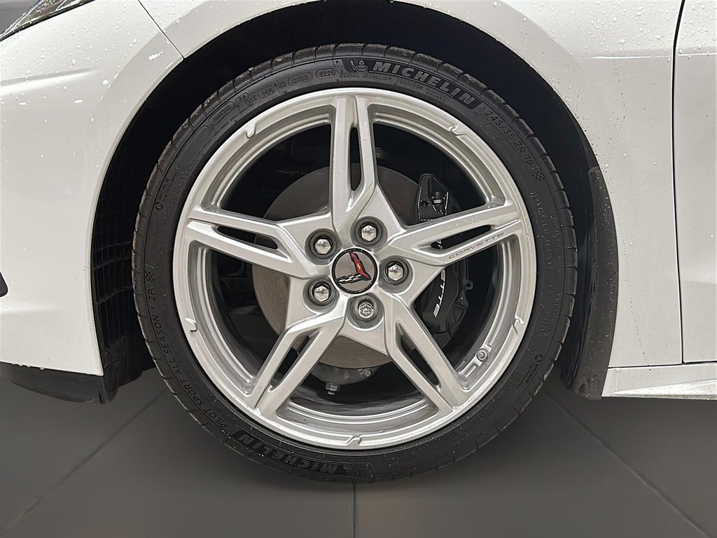 2025 Chevrolet Corvette COUPE 1LT in Stratford, Ontario - 7 - w1024h768px
