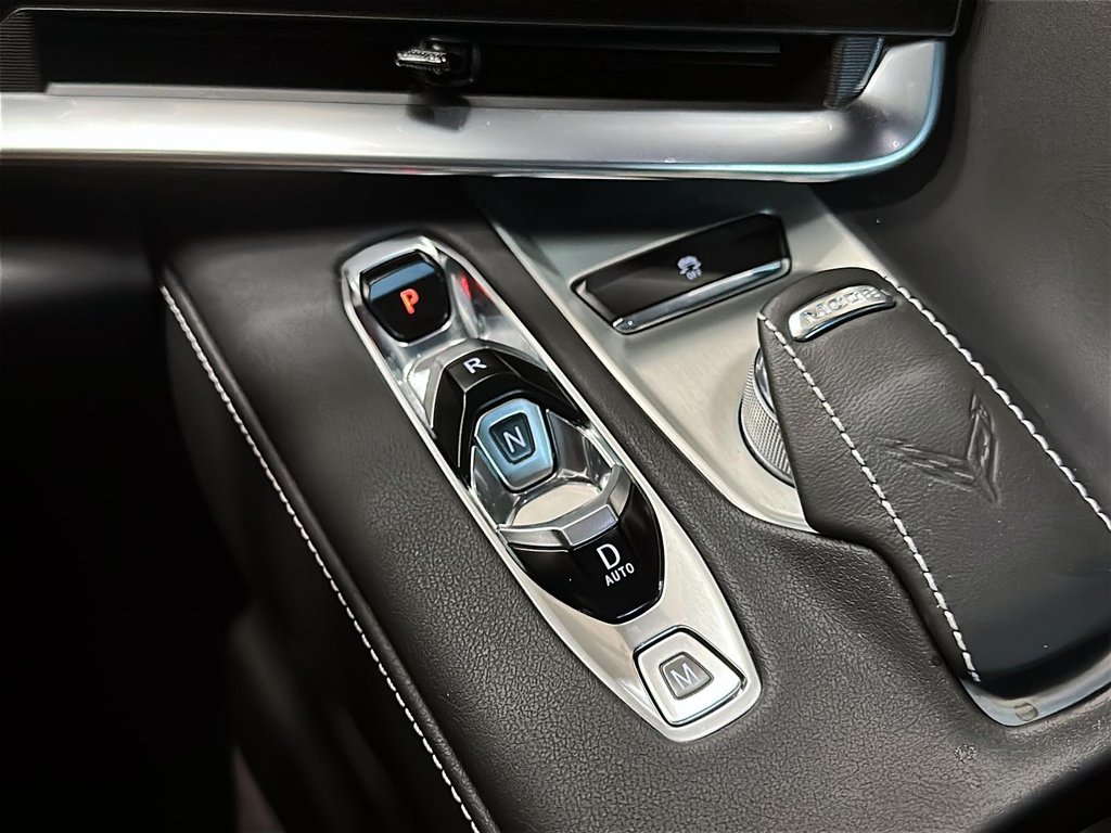 2025 Chevrolet Corvette STINGRAY 1LT in Stratford, Ontario - 14 - w1024h768px