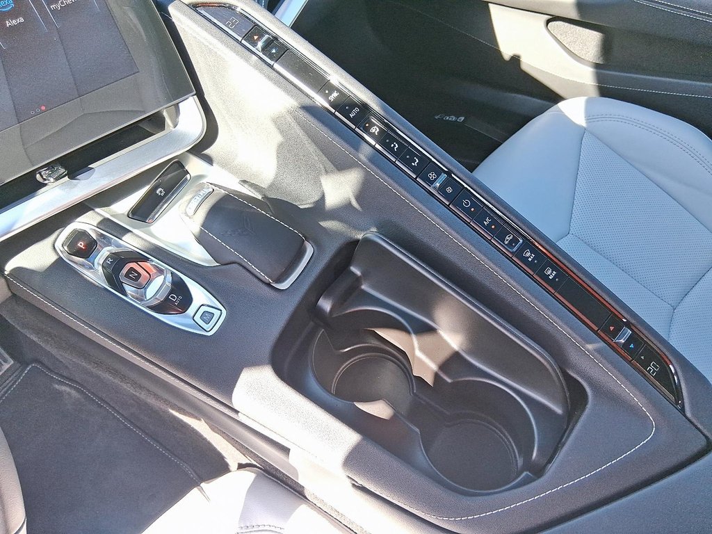 2025 Chevrolet Corvette COUPE 1LT in Stratford, Ontario - 18 - w1024h768px