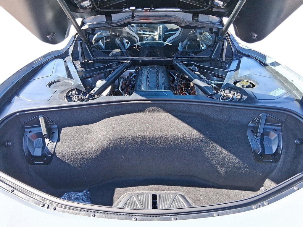 2025 Chevrolet Corvette COUPE 1LT in Stratford, Ontario - 7 - w1024h768px