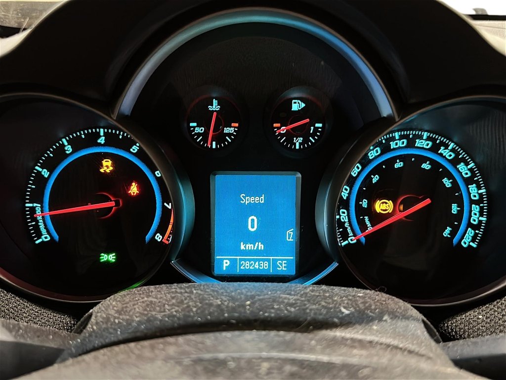 2011 Chevrolet Cruze LT TURBO in Stratford, Ontario - 13 - w1024h768px