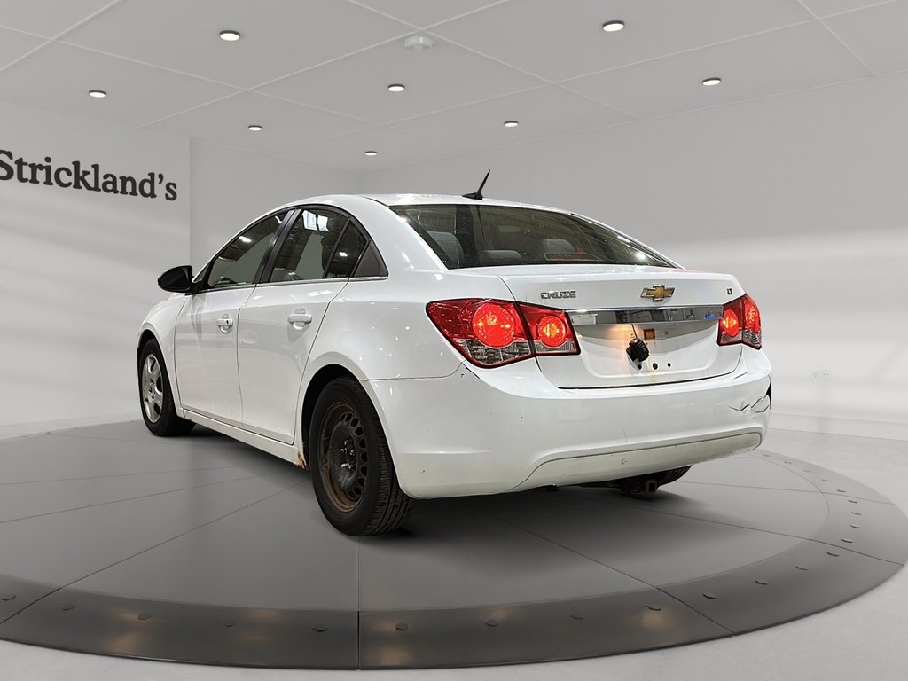 2011 Chevrolet Cruze LT TURBO in Stratford, Ontario - 4 - w1024h768px