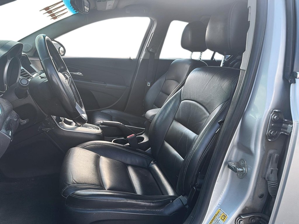 2014 Chevrolet Cruze LT in Stratford, Ontario - 7 - w1024h768px