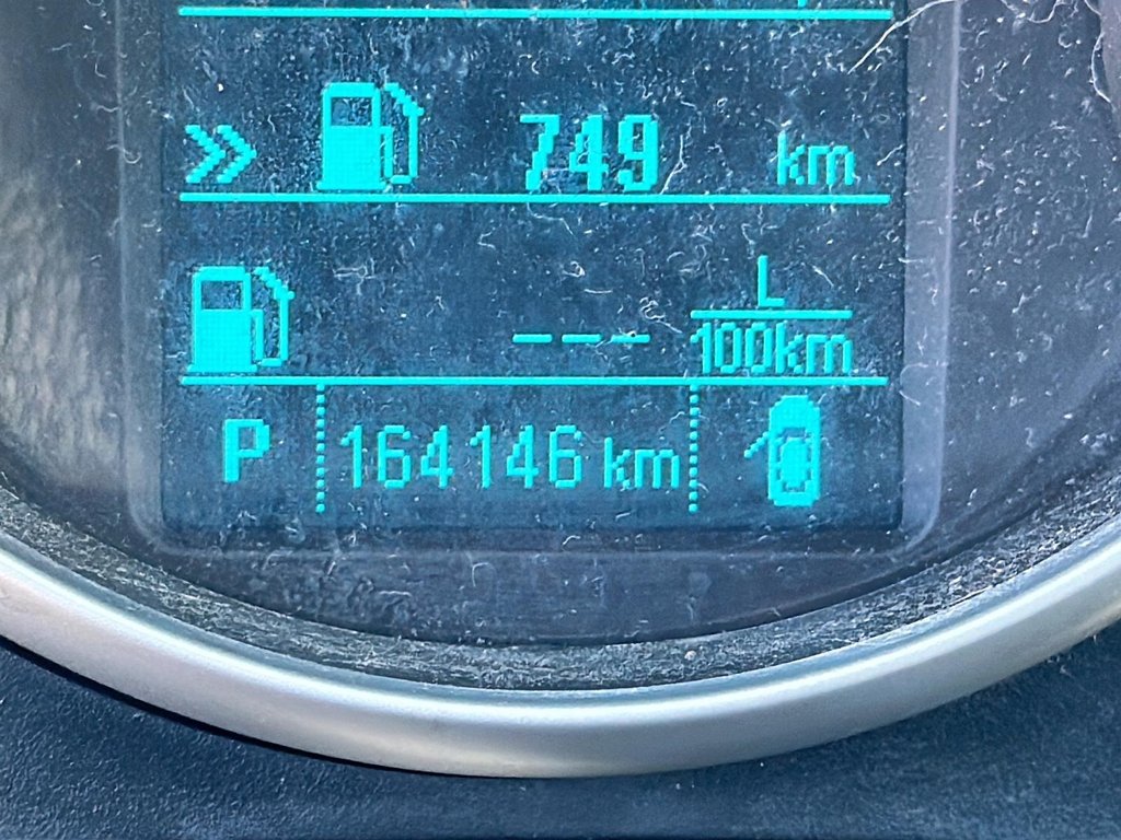 2014 Chevrolet Cruze 1LS in Stratford, Ontario - 11 - w1024h768px