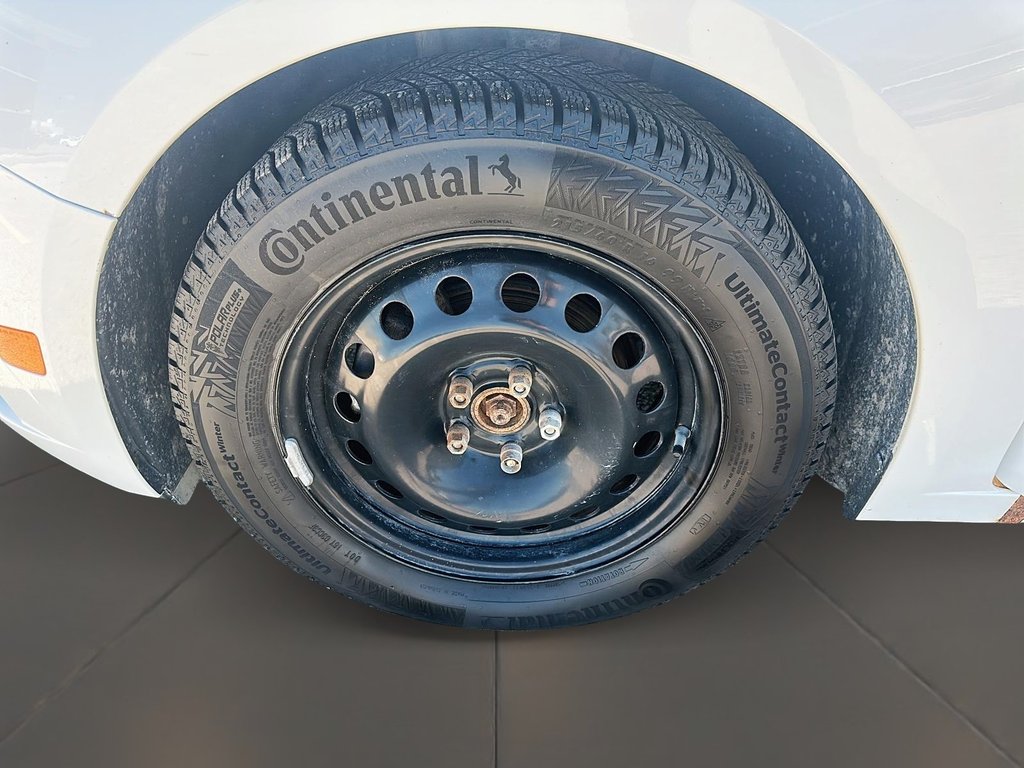 2014 Chevrolet Cruze 1LS in Stratford, Ontario - 6 - w1024h768px