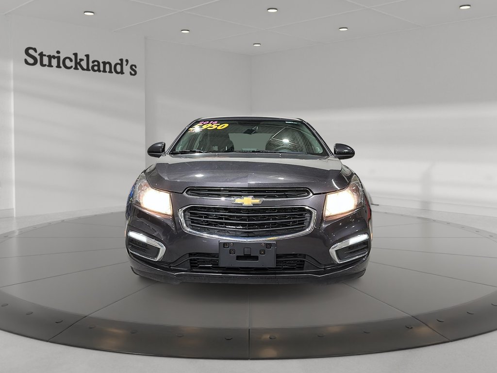 2016 Chevrolet Cruze LT TURBO Sedan in Stratford, Ontario - 2 - w1024h768px