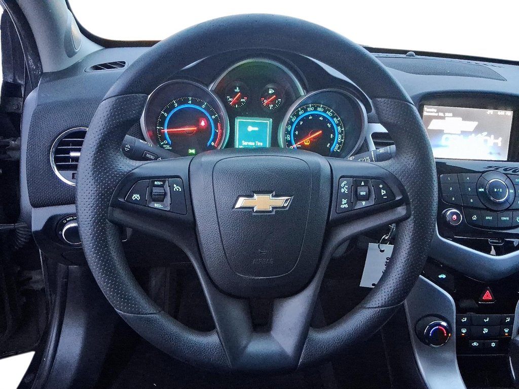 2016 Chevrolet Cruze LIMITED LT in Stratford, Ontario - 12 - w1024h768px