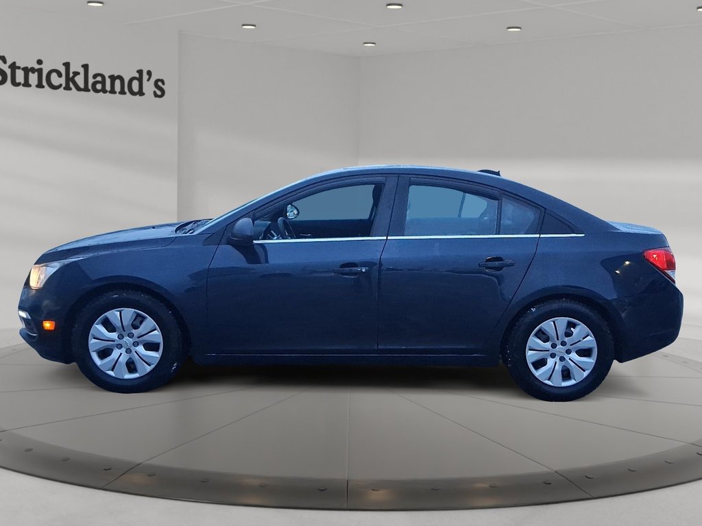 2016 Chevrolet Cruze LIMITED LT in Stratford, Ontario - 5 - w1024h768px