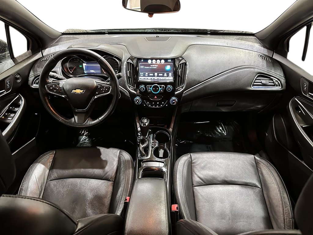 2018 Chevrolet Cruze LT - 6AT in Stratford, Ontario - 9 - w1024h768px