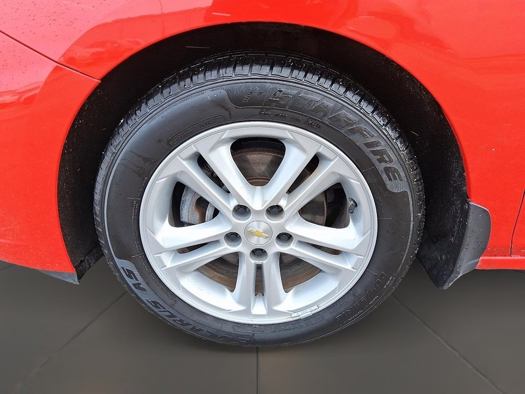 2018 Chevrolet Cruze LT in Stratford, Ontario - 7 - w1024h768px