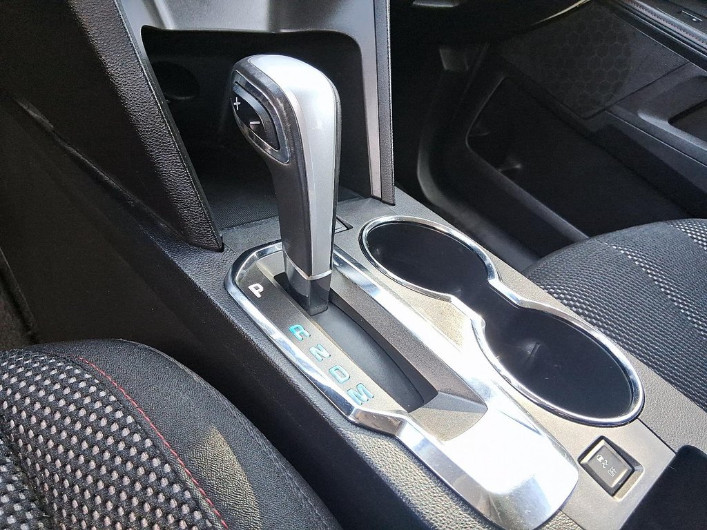 2011 Chevrolet Equinox 1LT AWD in Stratford, Ontario - 16 - w1024h768px