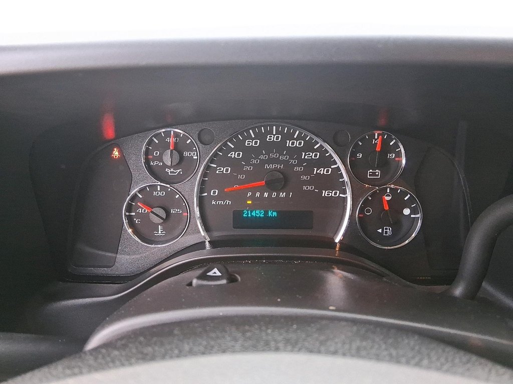 2024 Chevrolet Express Cargo Van REGULAR WHEEL BASE in Stratford, Ontario - 14 - w1024h768px