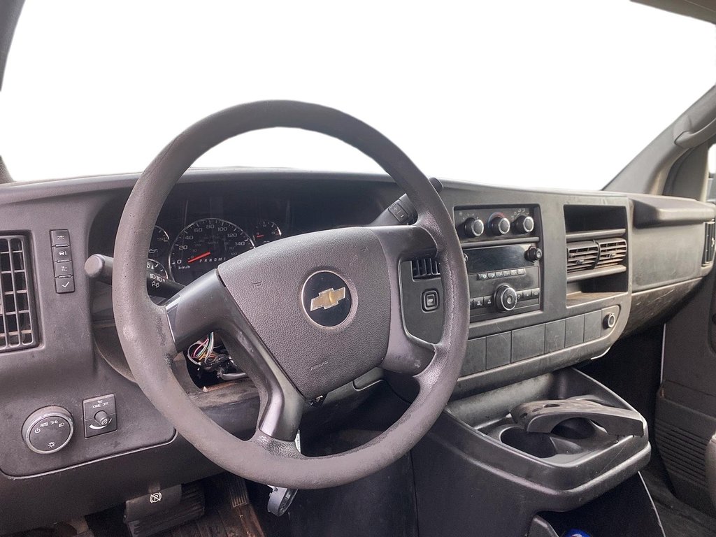 2010 Chevrolet Express 2WD Van in Stratford, Ontario - 7 - w1024h768px