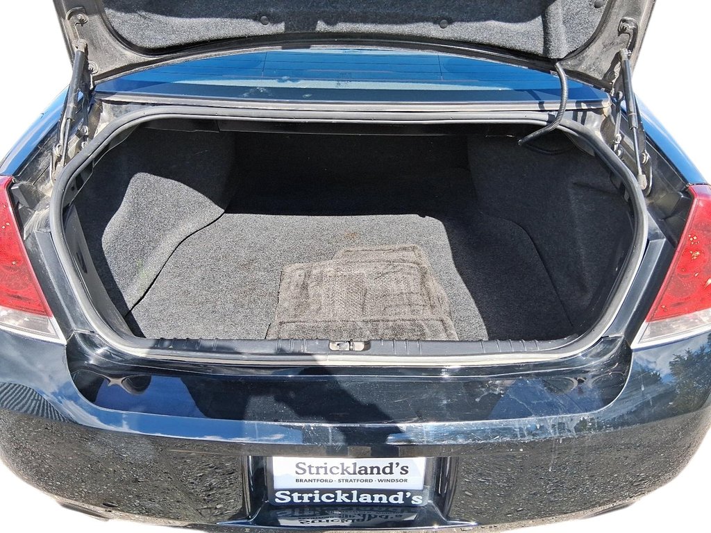 2012 Chevrolet Impala LS in Stratford, Ontario - 6 - w1024h768px