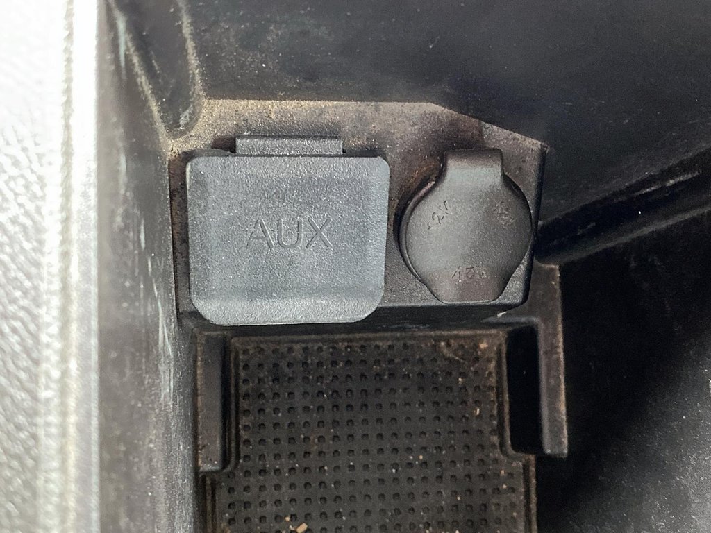 2016 Chevrolet Malibu 1LT Sedan in Stratford, Ontario - 16 - w1024h768px