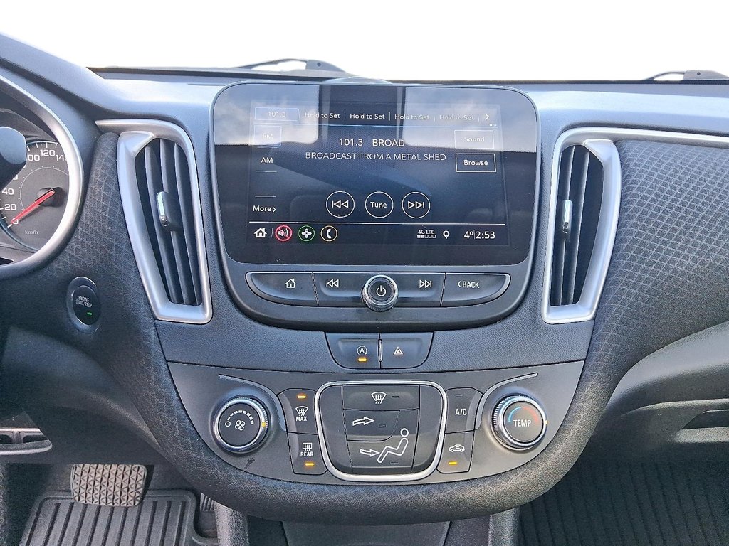 2020 Chevrolet Malibu LS in Stratford, Ontario - 15 - w1024h768px