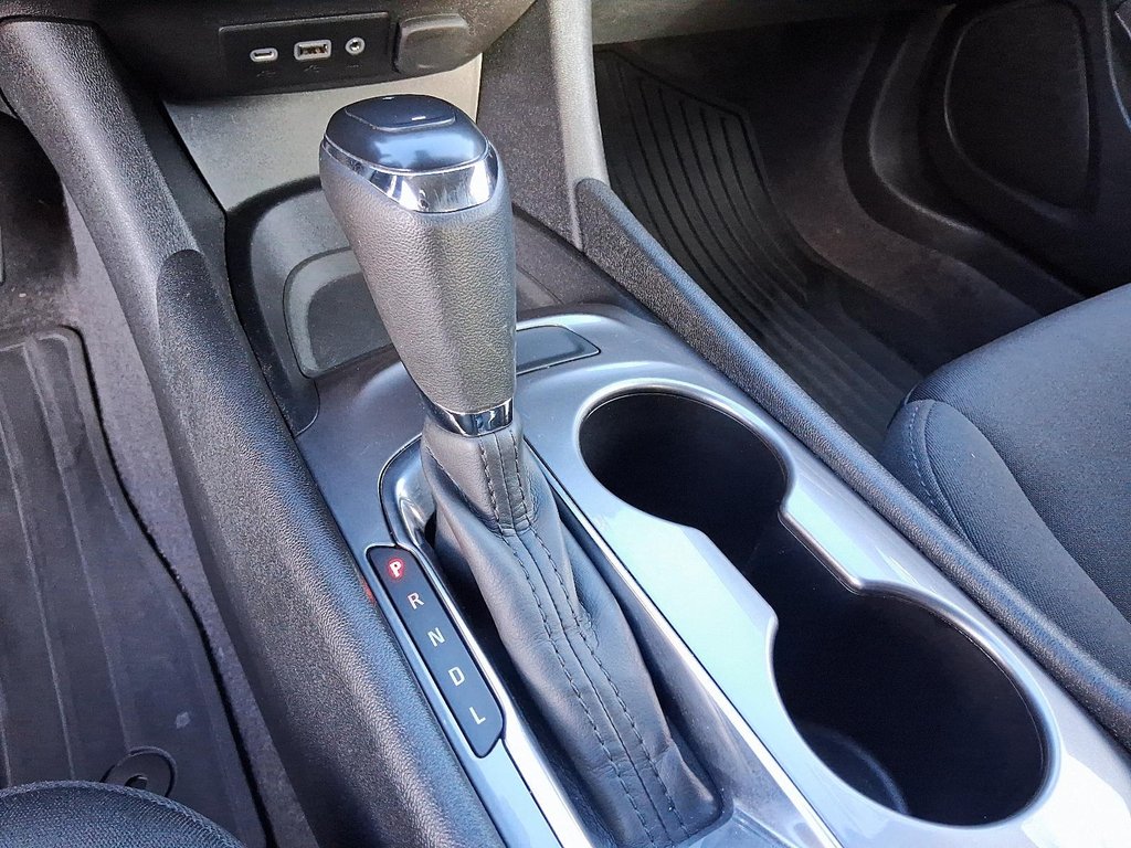 2020 Chevrolet Malibu LS in Stratford, Ontario - 16 - w1024h768px