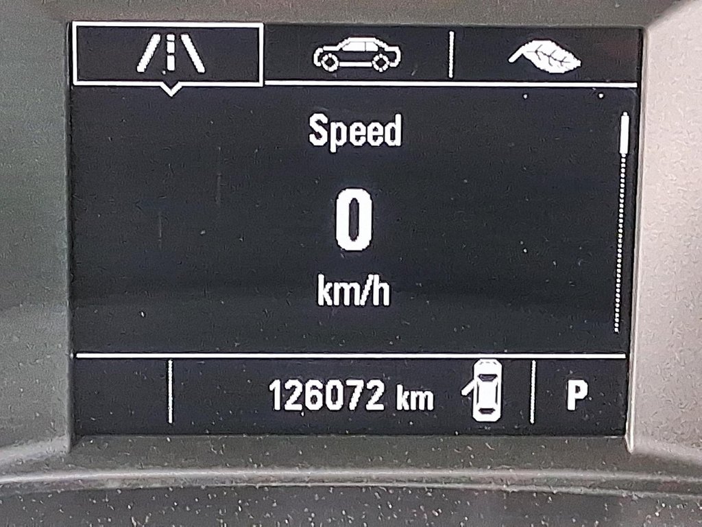 2022 Chevrolet Malibu LT in Stratford, Ontario - 13 - w1024h768px