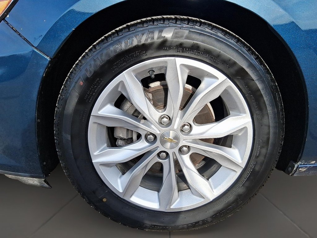 2022 Chevrolet Malibu LT in Stratford, Ontario - 7 - w1024h768px