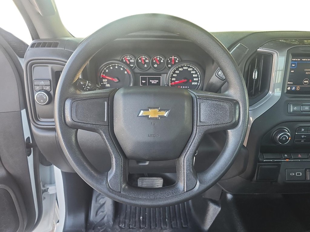 2022 Chevrolet Silverado 1500 LTD REGULAR CAB 4X2 in Stratford, Ontario - 10 - w1024h768px