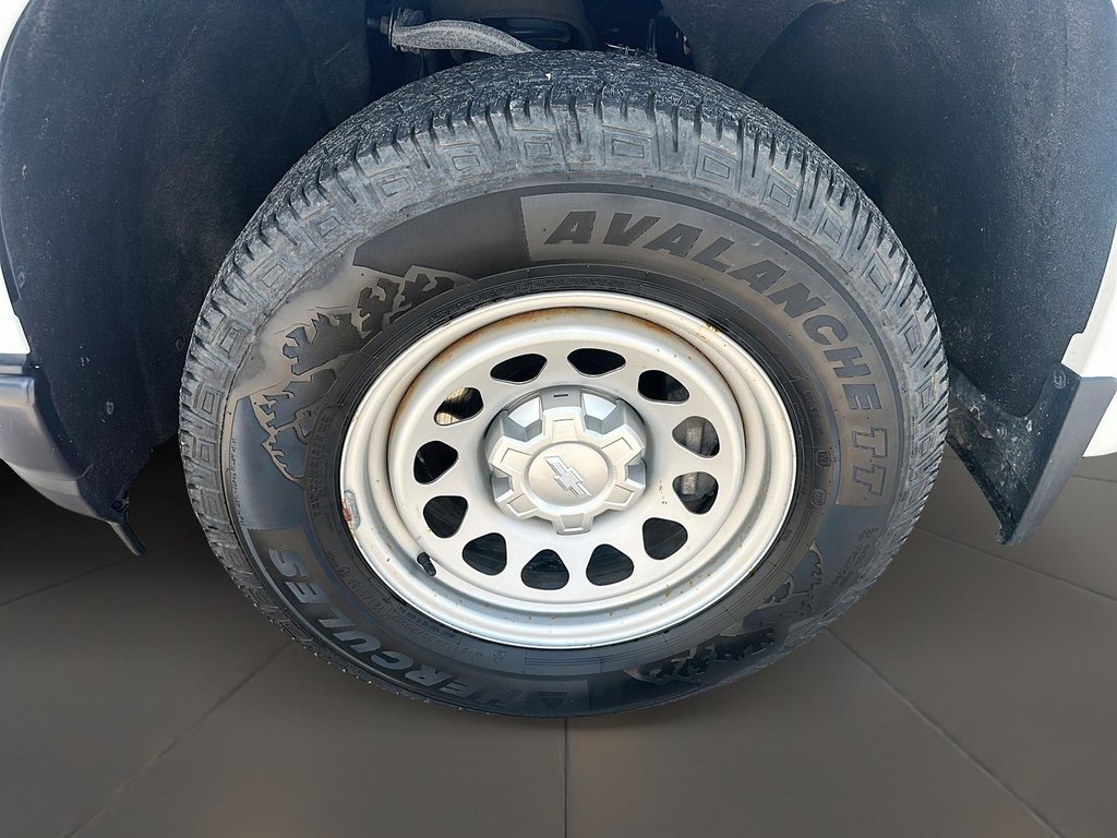 2022 Chevrolet Silverado 1500 LTD REGULAR CAB 4X2 in Stratford, Ontario - 6 - w1024h768px