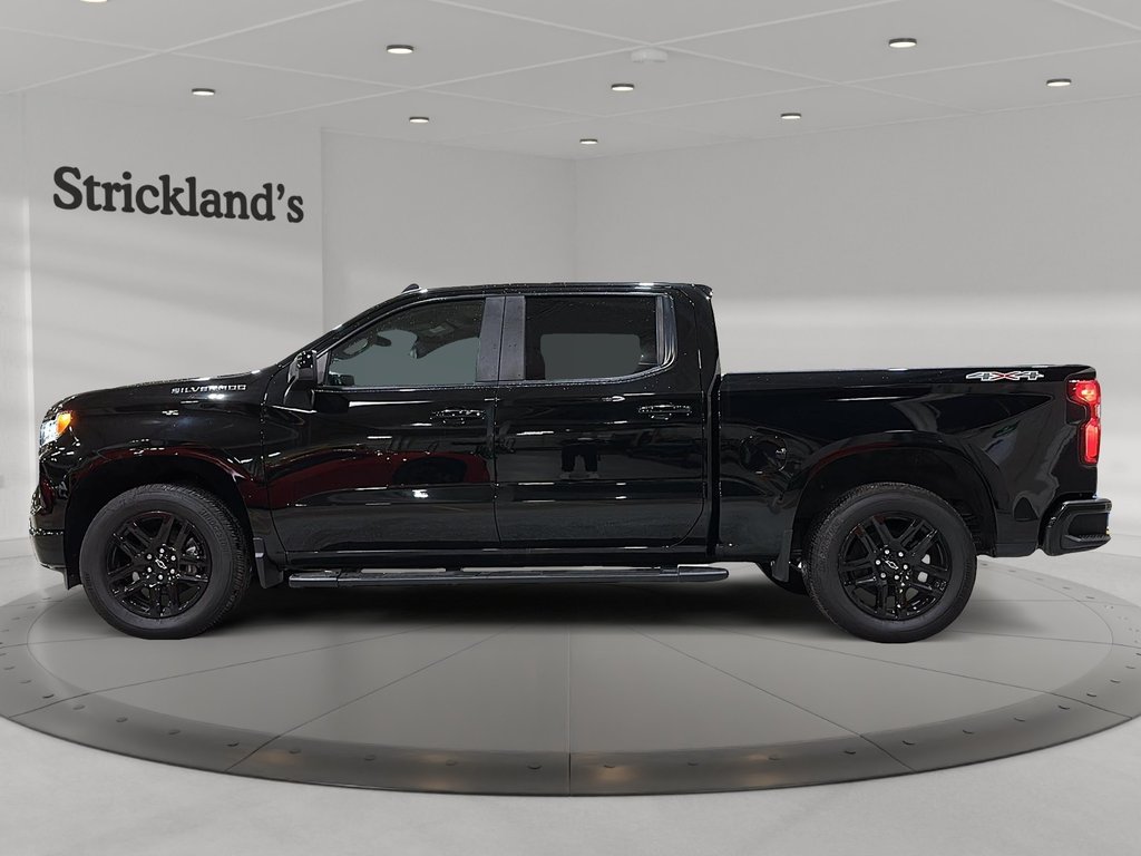 2022 Chevrolet Silverado 1500 RST 4X4 Truck in Stratford, Ontario - 5 - w1024h768px