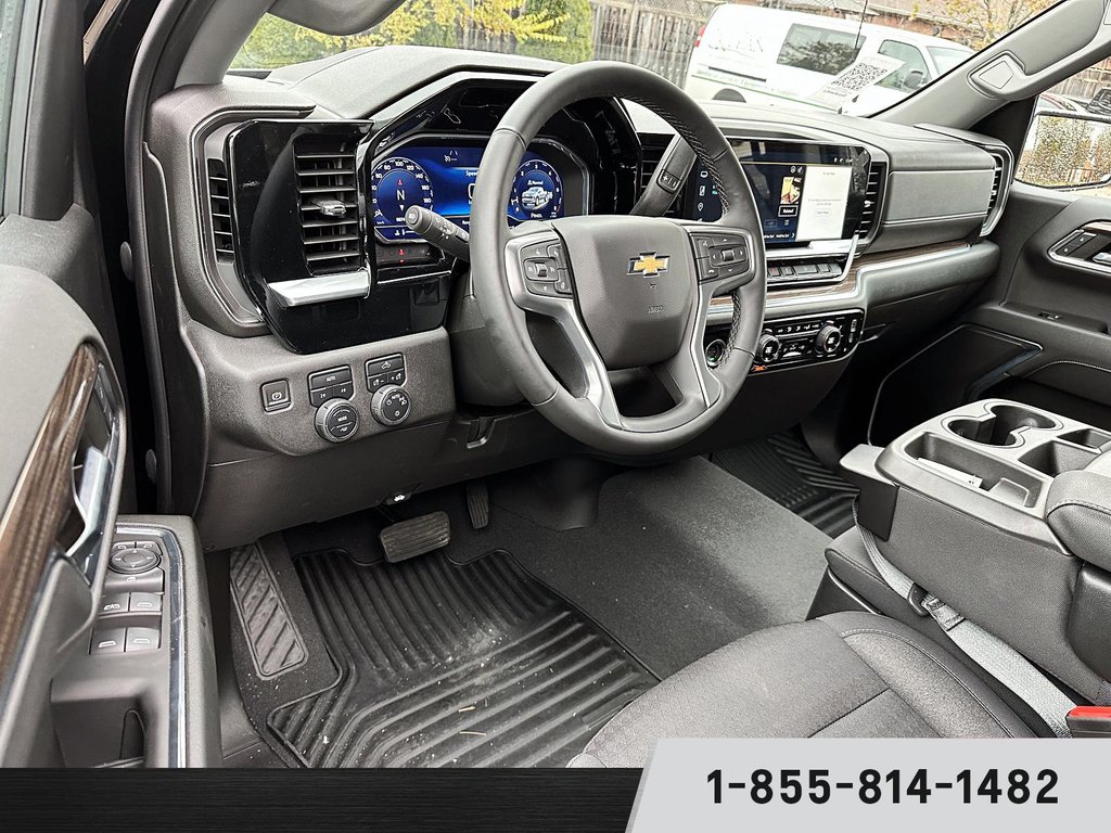 2023  Silverado 1500 LT in Stratford, Ontario - 10 - w1024h768px