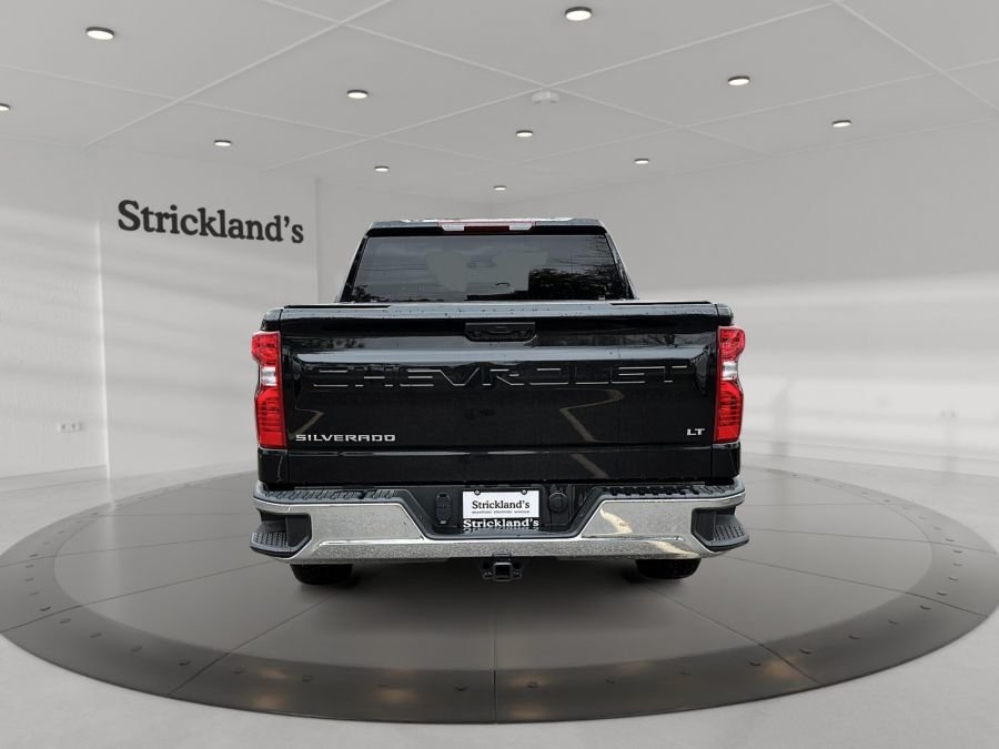 2023 Chevrolet Silverado 1500 LT SHORT BOX Truck in Stratford, Ontario - 4 - w1024h768px