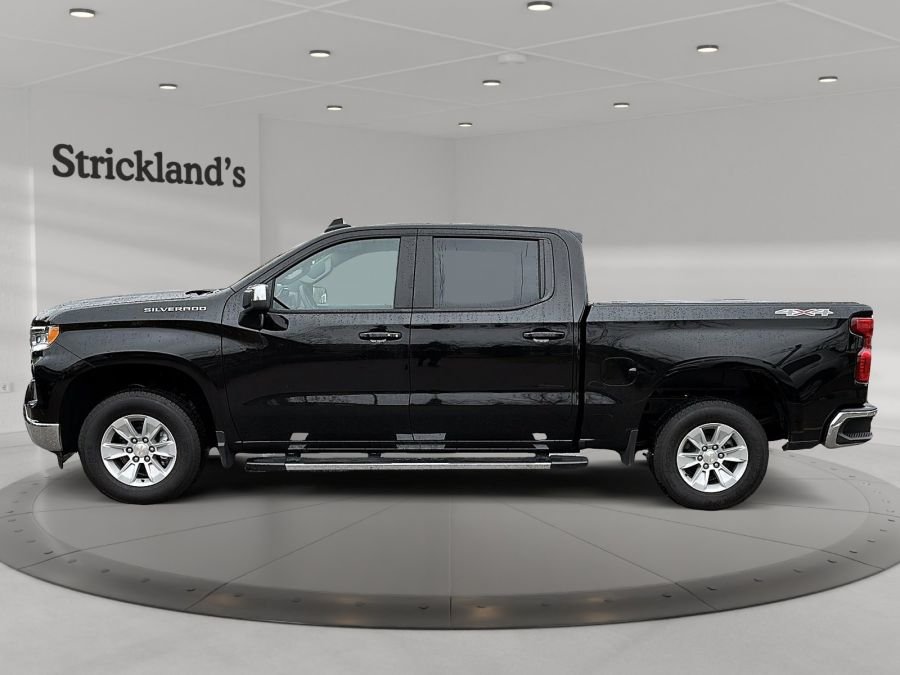2023 Chevrolet Silverado 1500 LT SHORT BOX Truck in Stratford, Ontario - 6 - w1024h768px