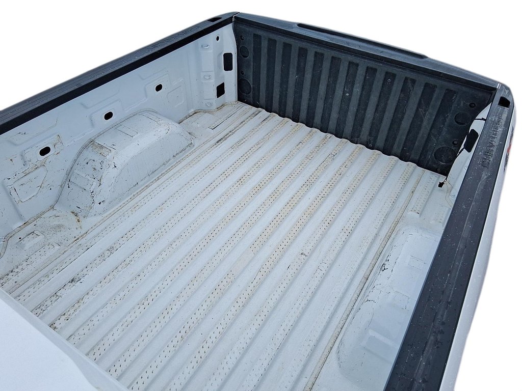 2023 Chevrolet Silverado 1500 CREW CAB 4X4 WT in Stratford, Ontario - 18 - w1024h768px