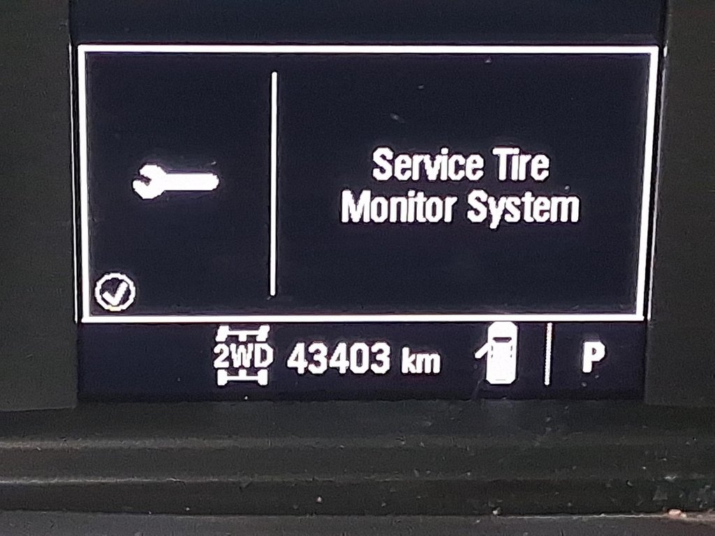 2023 Chevrolet Silverado 1500 Crew Cab Wt 4x4 in Stratford, Ontario - 13 - w1024h768px