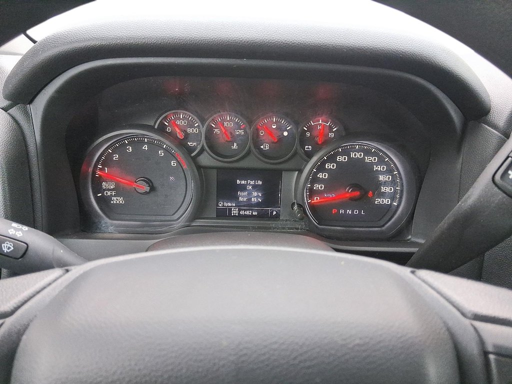 2023 Chevrolet Silverado 1500 Crew Cab 4x4 Custom in Stratford, Ontario - 14 - w1024h768px