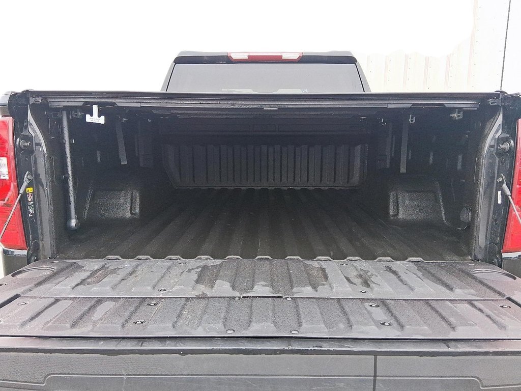 2023 Chevrolet Silverado 1500 Crew Cab 4x4 Custom in Stratford, Ontario - 19 - w1024h768px