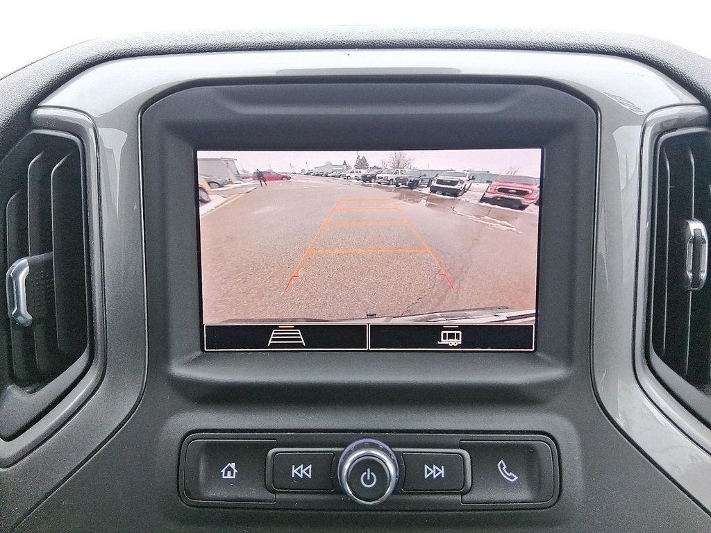 2023 Chevrolet Silverado 1500 Crew Cab 4x4 Custom in Stratford, Ontario - 20 - w1024h768px