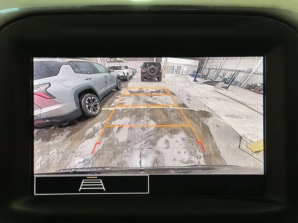 2023 Chevrolet Silverado 1500 CREW CAB 4X4 WT in Stratford, Ontario - 15 - w1024h768px