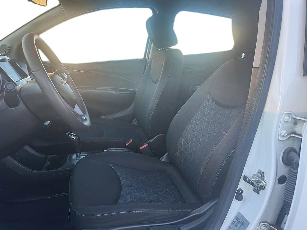 2021 Chevrolet Spark 1LT Hatchback in Stratford, Ontario - 8 - w1024h768px