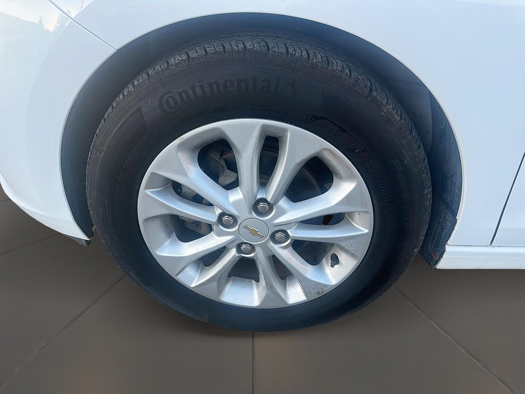 2021 Chevrolet Spark 1LT Hatchback in Stratford, Ontario - 7 - w1024h768px