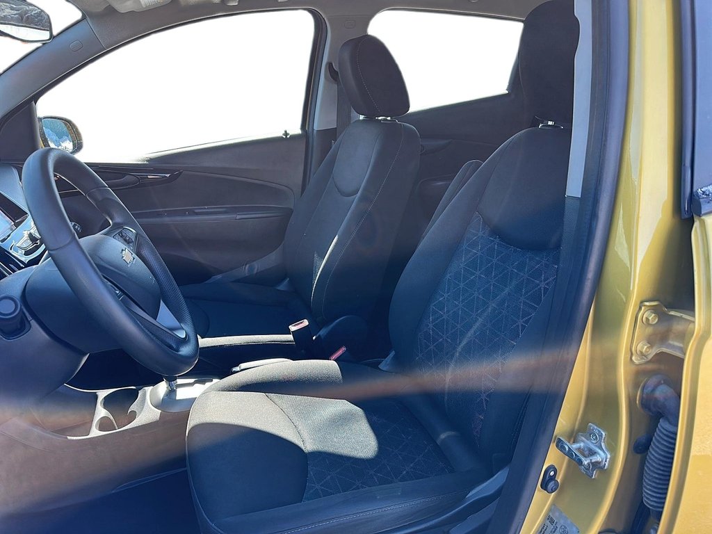 2022 Chevrolet Spark 1LT CVT Hatchback in Stratford, Ontario - 8 - w1024h768px