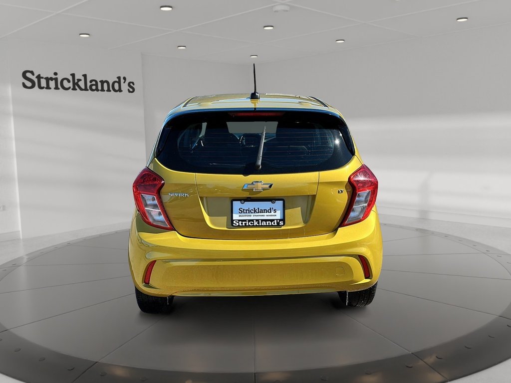 2022 Chevrolet Spark 1LT CVT Hatchback in Stratford, Ontario - 3 - w1024h768px