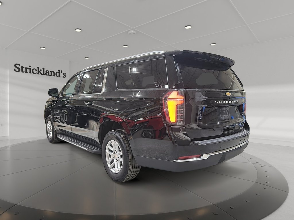 2025 Chevrolet Suburban LT in Stratford, Ontario - 4 - w1024h768px