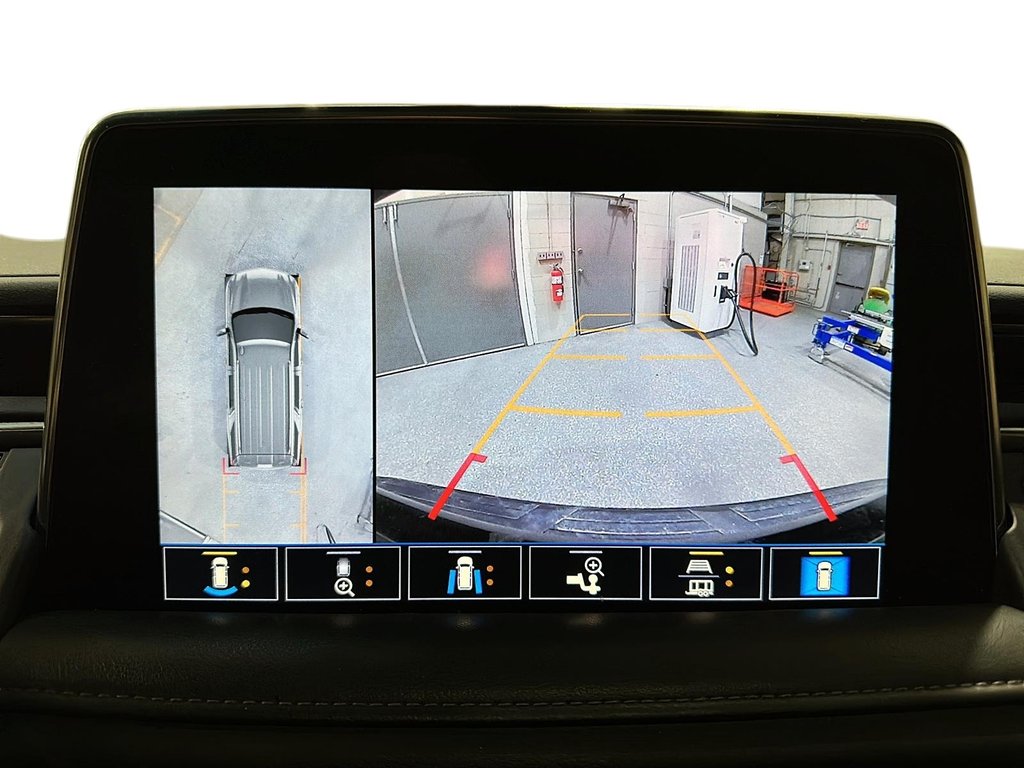 2021 Chevrolet Tahoe 4X4 Z71 in Stratford, Ontario - 17 - w1024h768px