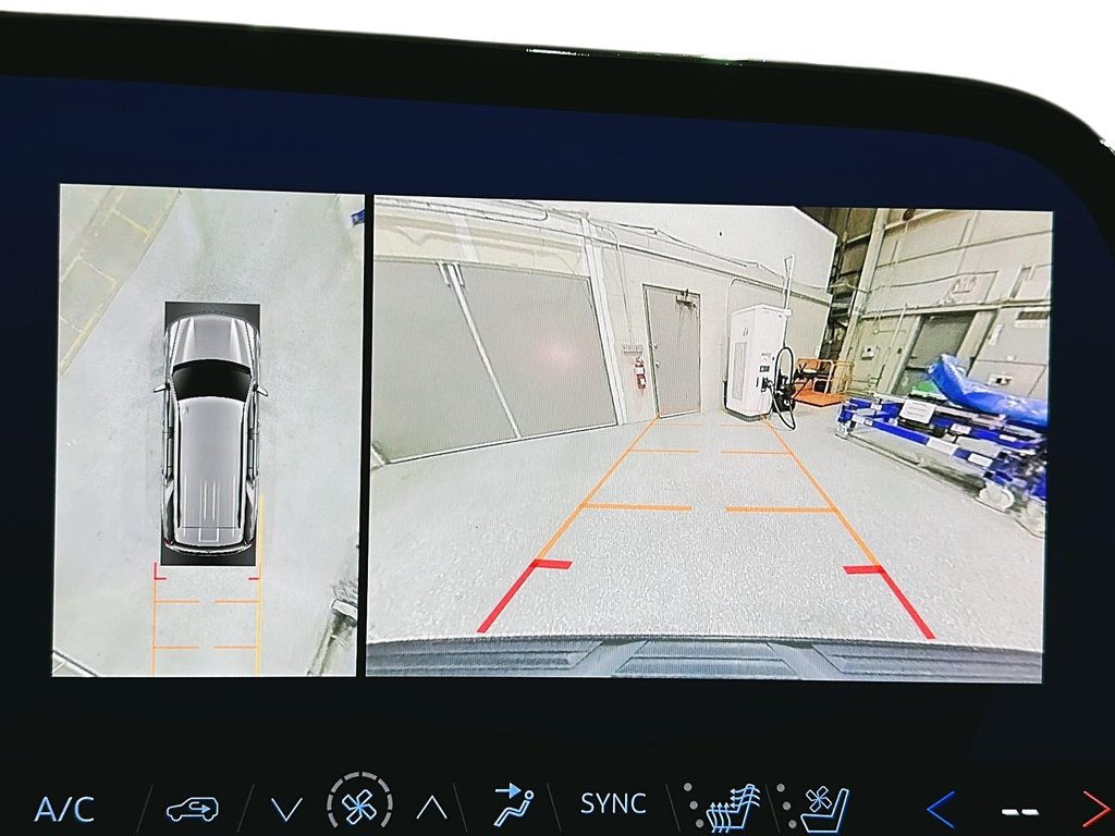 2025 Chevrolet Tahoe PREMIER in Stratford, Ontario - 16 - w1024h768px