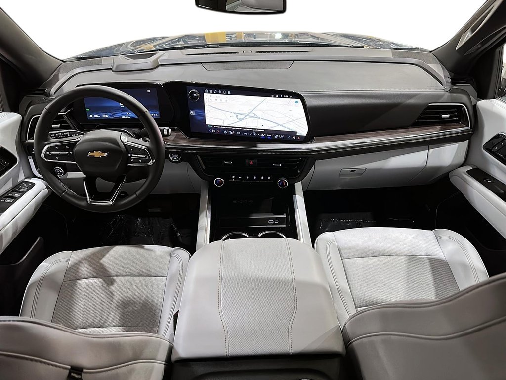 2025 Chevrolet Tahoe PREMIER in Stratford, Ontario - 9 - w1024h768px