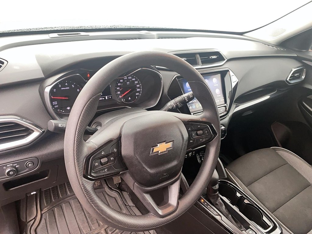 2021 Chevrolet TrailBlazer LT SUV in Stratford, Ontario - 9 - w1024h768px