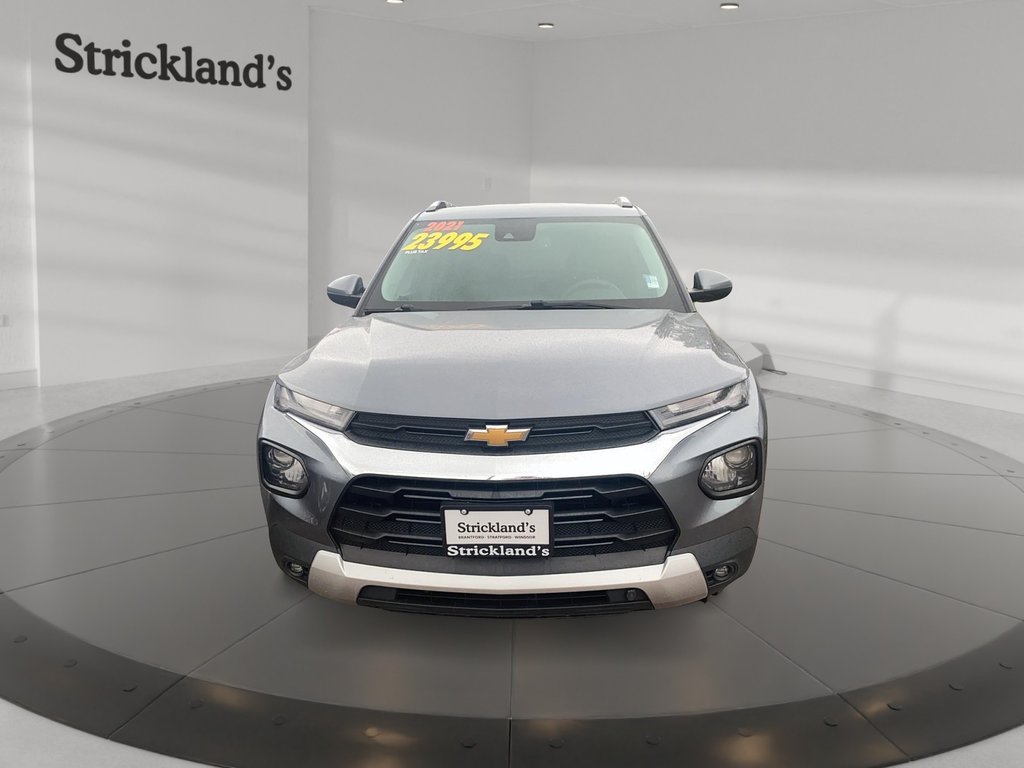 2021 Chevrolet TrailBlazer LT SUV in Stratford, Ontario - 2 - w1024h768px