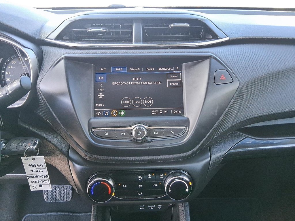 2022 Chevrolet TrailBlazer LS AWD in Stratford, Ontario - 15 - w1024h768px