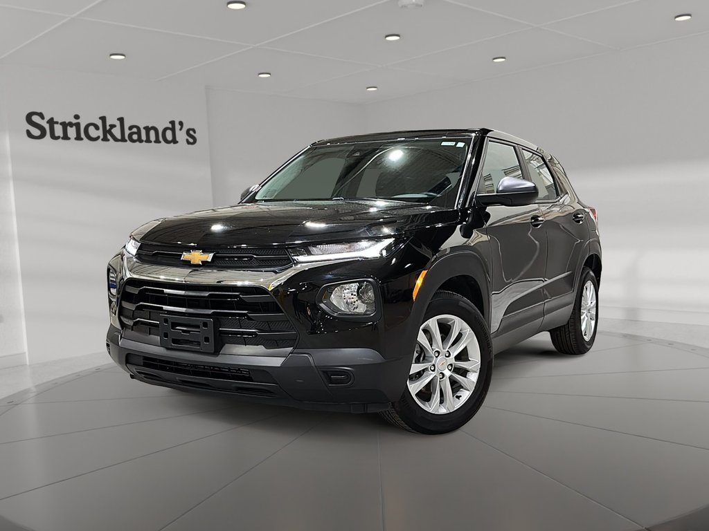 2023 Chevrolet TrailBlazer LS in Stratford, Ontario - 1 - w1024h768px