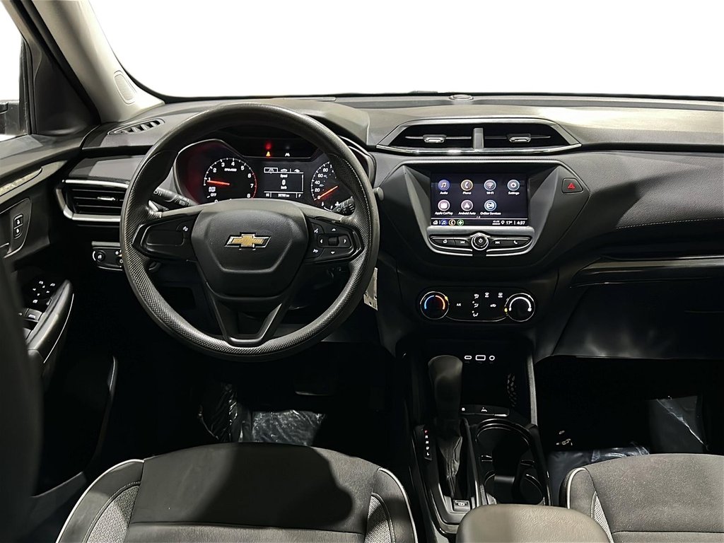 2023 Chevrolet TrailBlazer LS in Stratford, Ontario - 9 - w1024h768px